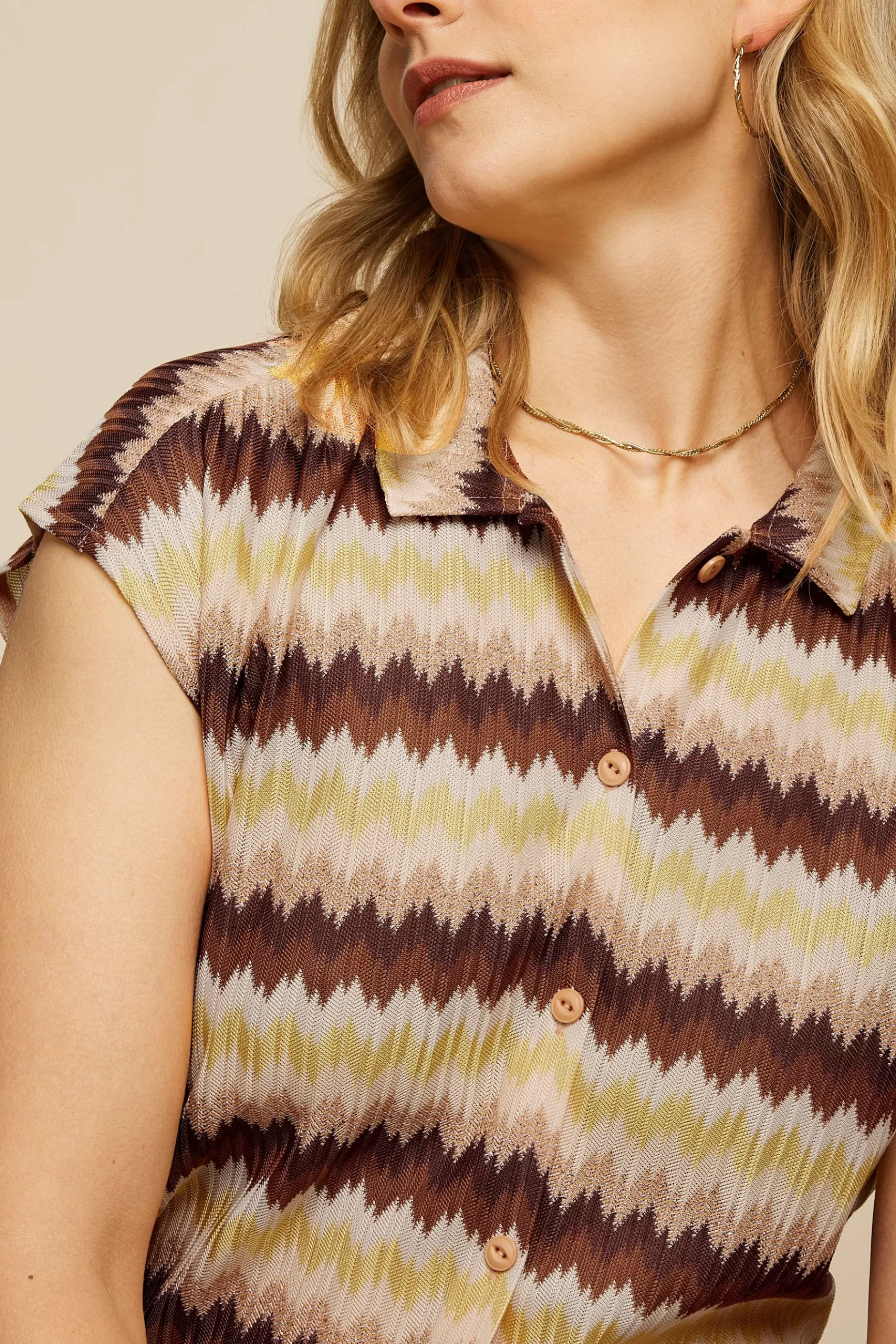 viv_blouse_carmine_3.webp DAMES King Louie Viv Blouse Carmine